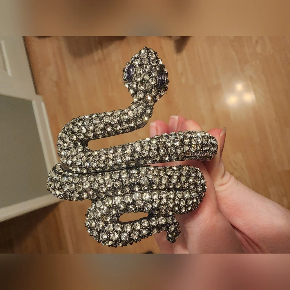 Betsy Johnson Bracelet - Picture 5 of 6